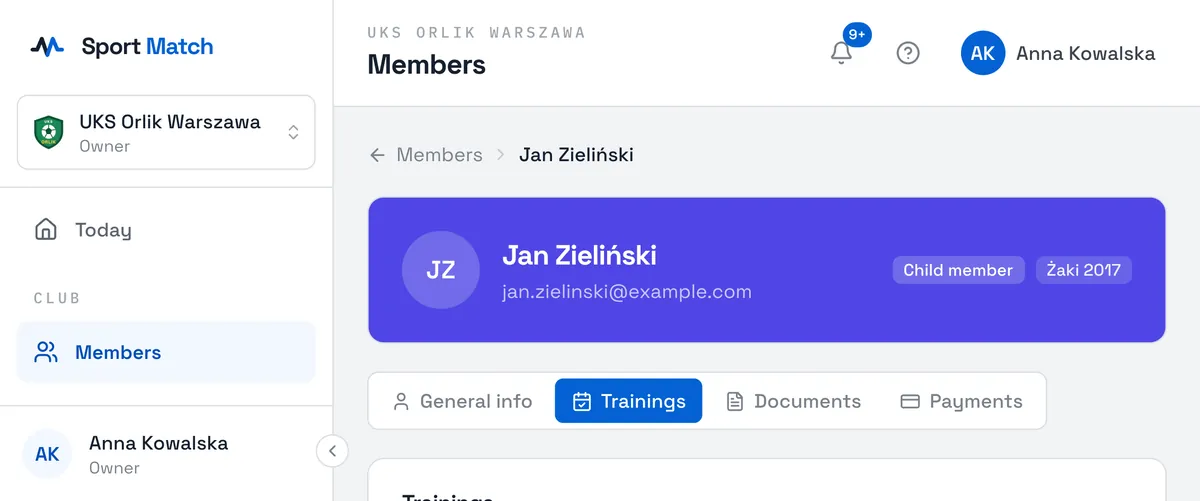 Sport Match screenshot: The Trainings tab: declines on the left, attendance on the right.