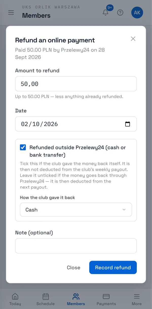 Sport Match screenshot: Did the club give the money back itself — in cash or by transfer from its own account? Tick Refunded outside Przelewy24 (cash or bank transfer) and choose How the club gave it back. The refund is then not deducted from the club’s weekly payout. Leave it unticked if the money goes back through Przelewy24 — it is then deducted from the next payout.