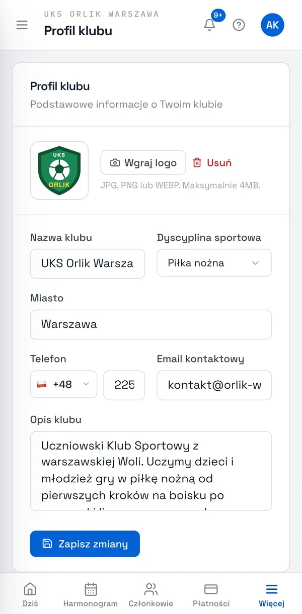Zrzut ekranu Sport Match: Wybierz Wgraj logo i wskaż plik JPG, PNG lub WEBP (do 4 MB). Logo pojawi się w przełączniku klubów, na kodach QR zaproszeń i na każdym PDF, który aplikacja generuje dla klubu (wzory dokumentów, podgląd faktury). Usuń zdejmuje logo.