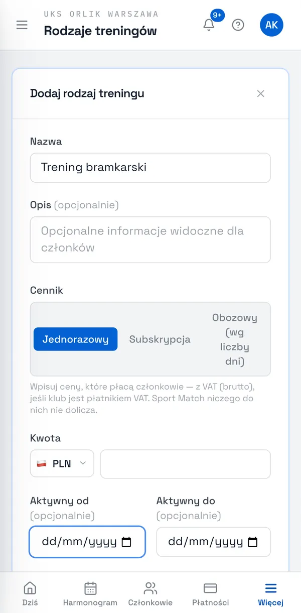 Zrzut ekranu Sport Match: Wpisz Nazwę (np. „Karnet miesięczny”) i — jeśli chcesz — Opis, który zobaczą członkowie. W polu Cennik wybierz Jednorazowy, Subskrypcja lub Obozowy (wg liczby dni) i podaj kwoty.